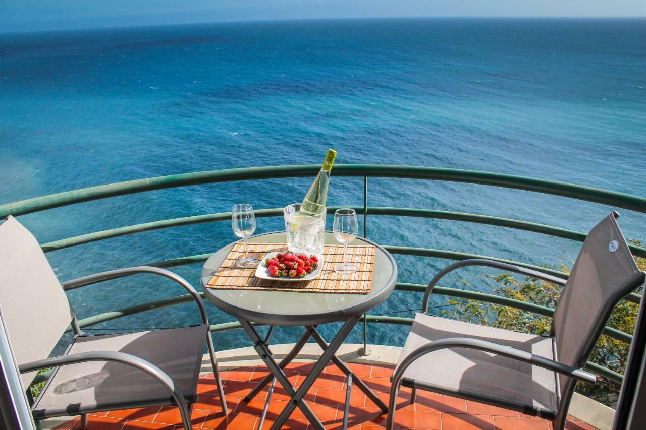 The Atlantic Ocean View * Camara de Lobos