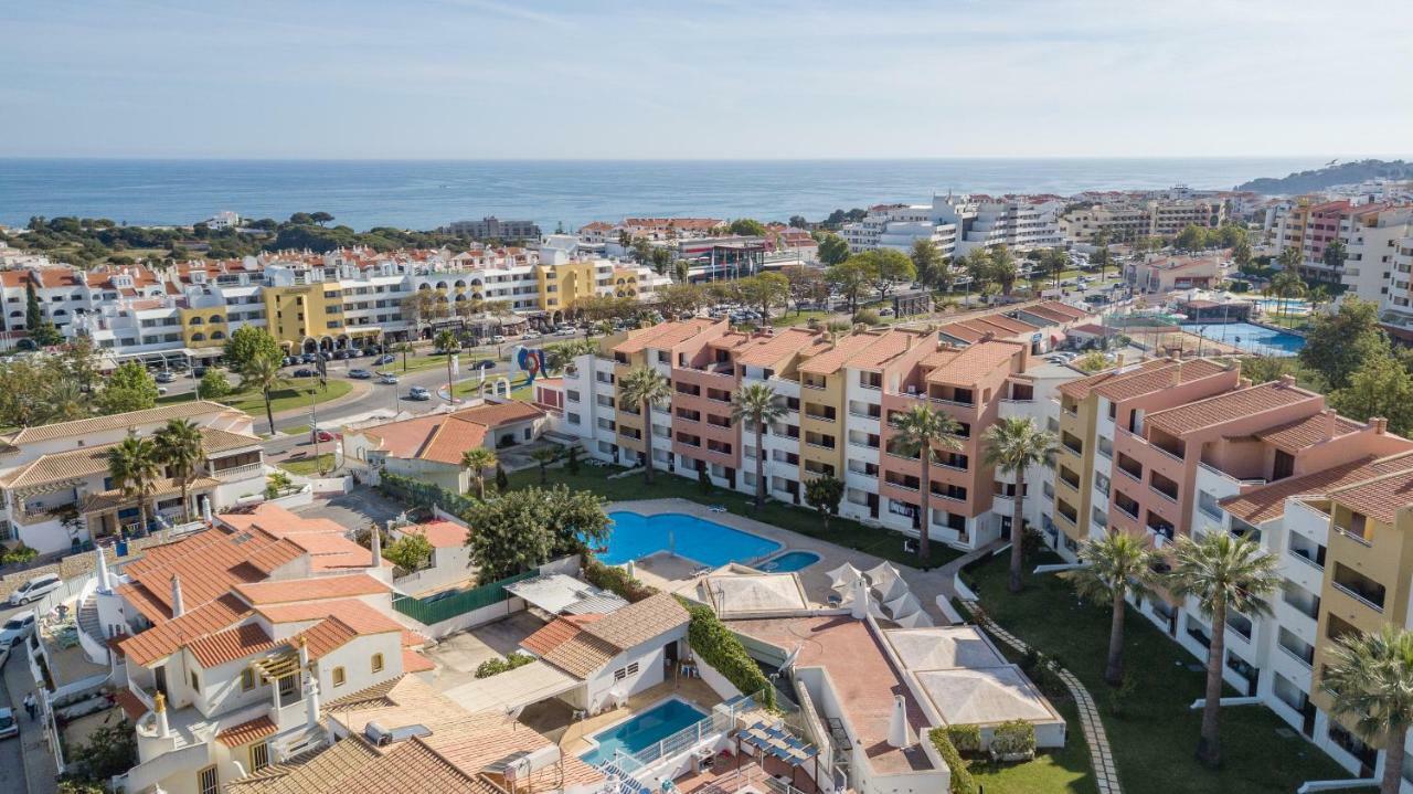 Apartamento Main Avenue Albufeira, Walk To Beach, Old Town, Shooping, Location Albufeira