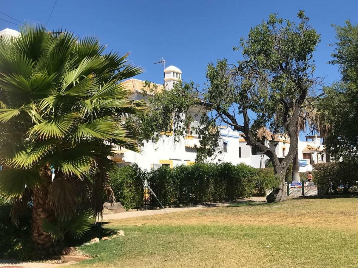 C/ Piscina Proxima Da * Cabanas De Tavira