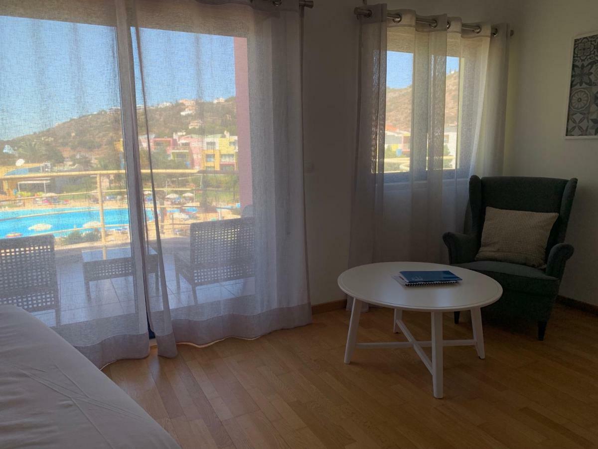Penthouse 160sqm Wide Terraces Pool View & Private Hot Tub & Parking Apartment Albufeira