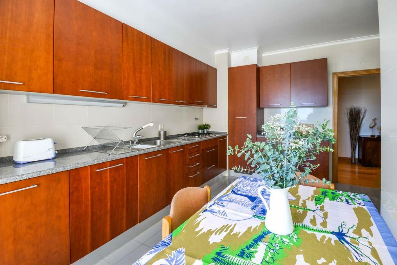 Apartment Fantastic Seaside Family With Pool Parede