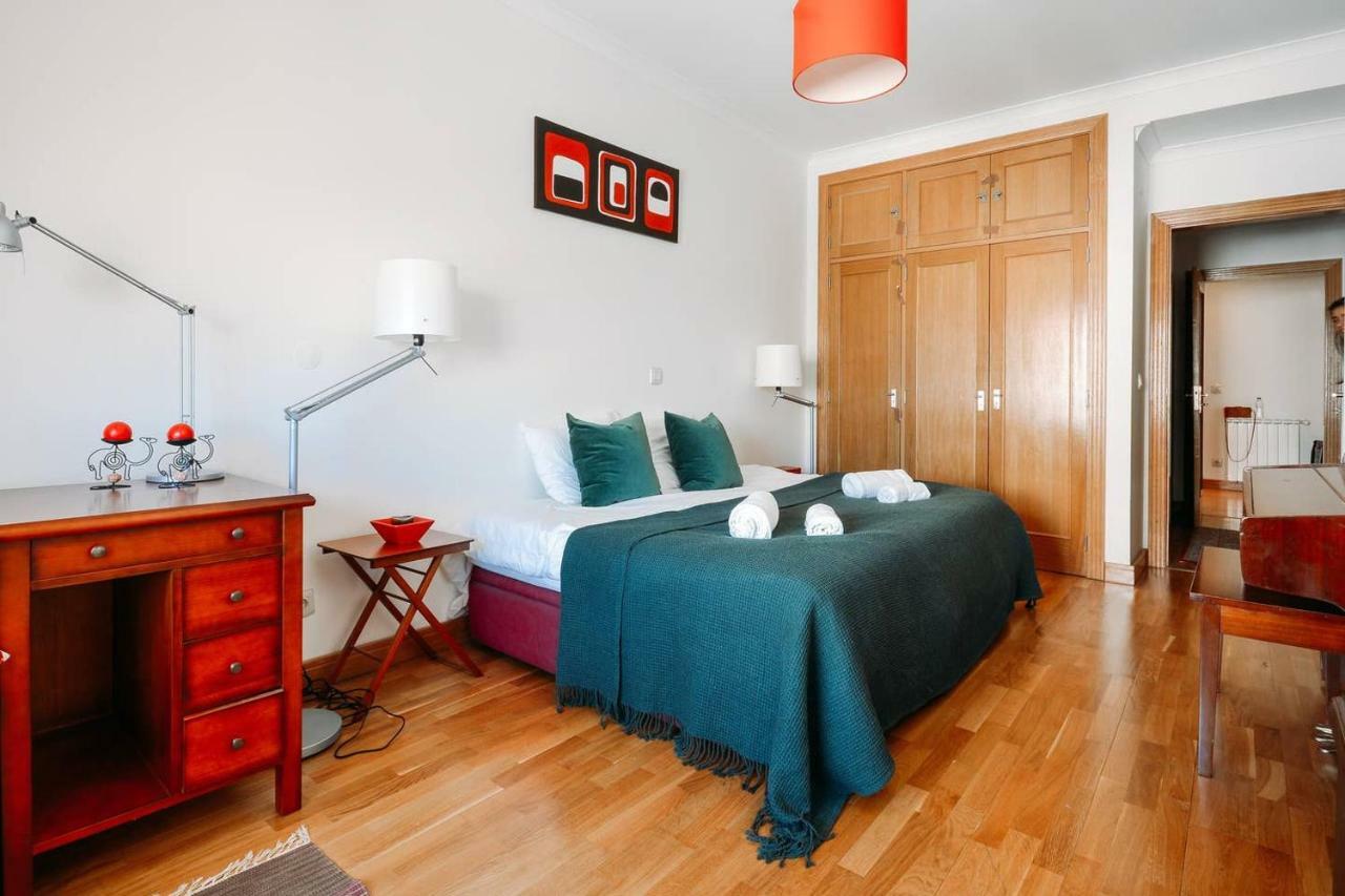 Fantastic Seaside Family With Pool * Parede