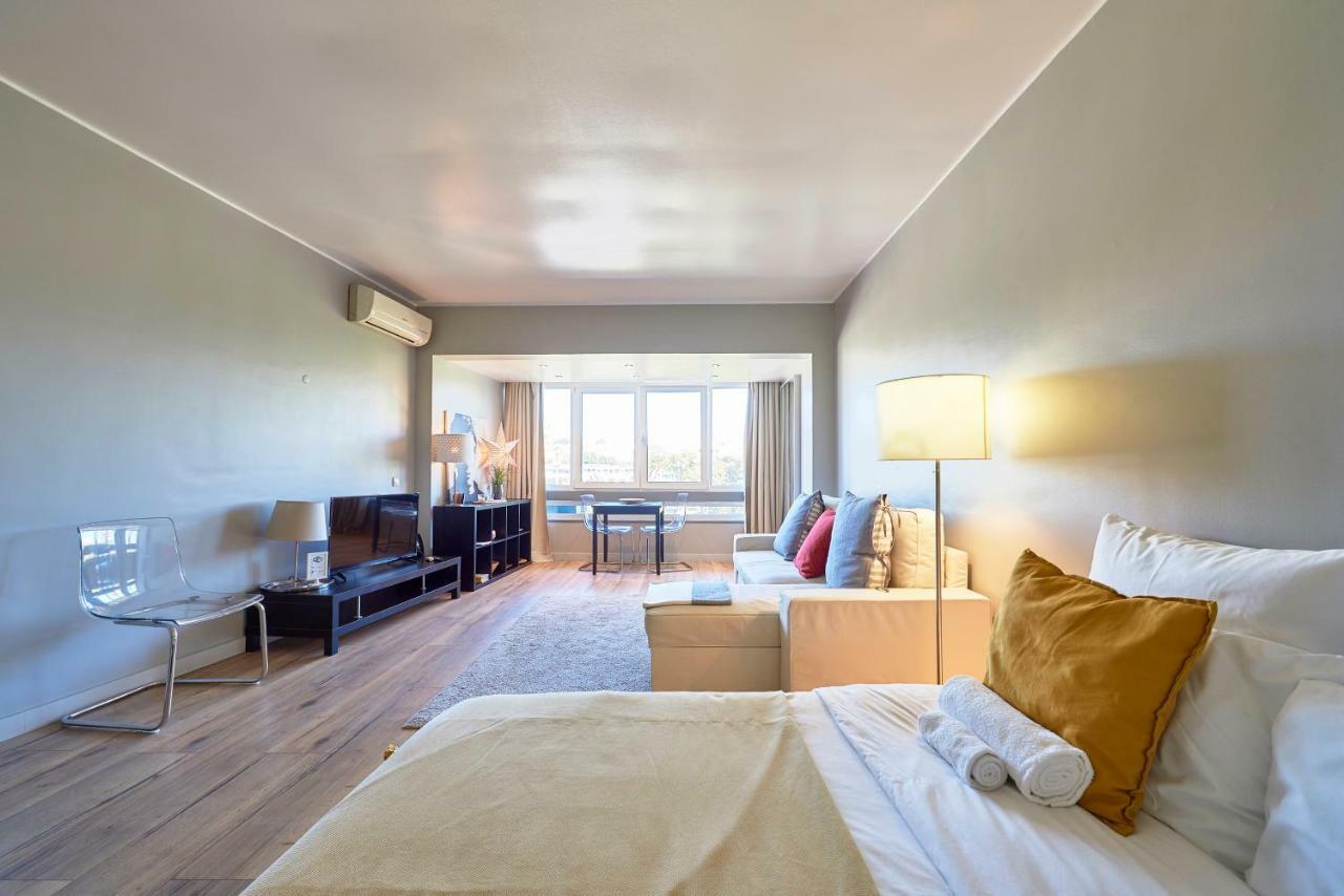 Apartment Beachfront Cascais,estoril *