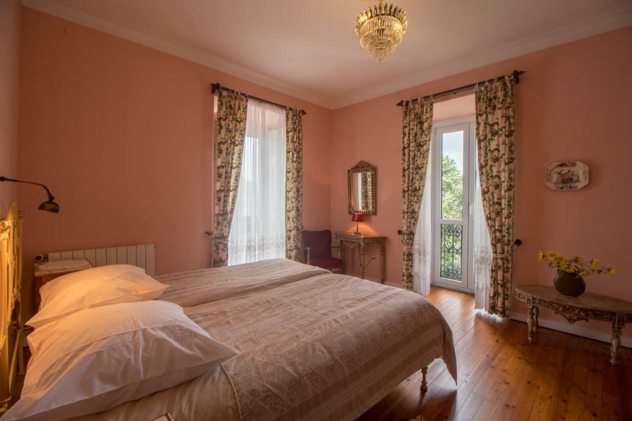 Do Bonjardim Farm stay *