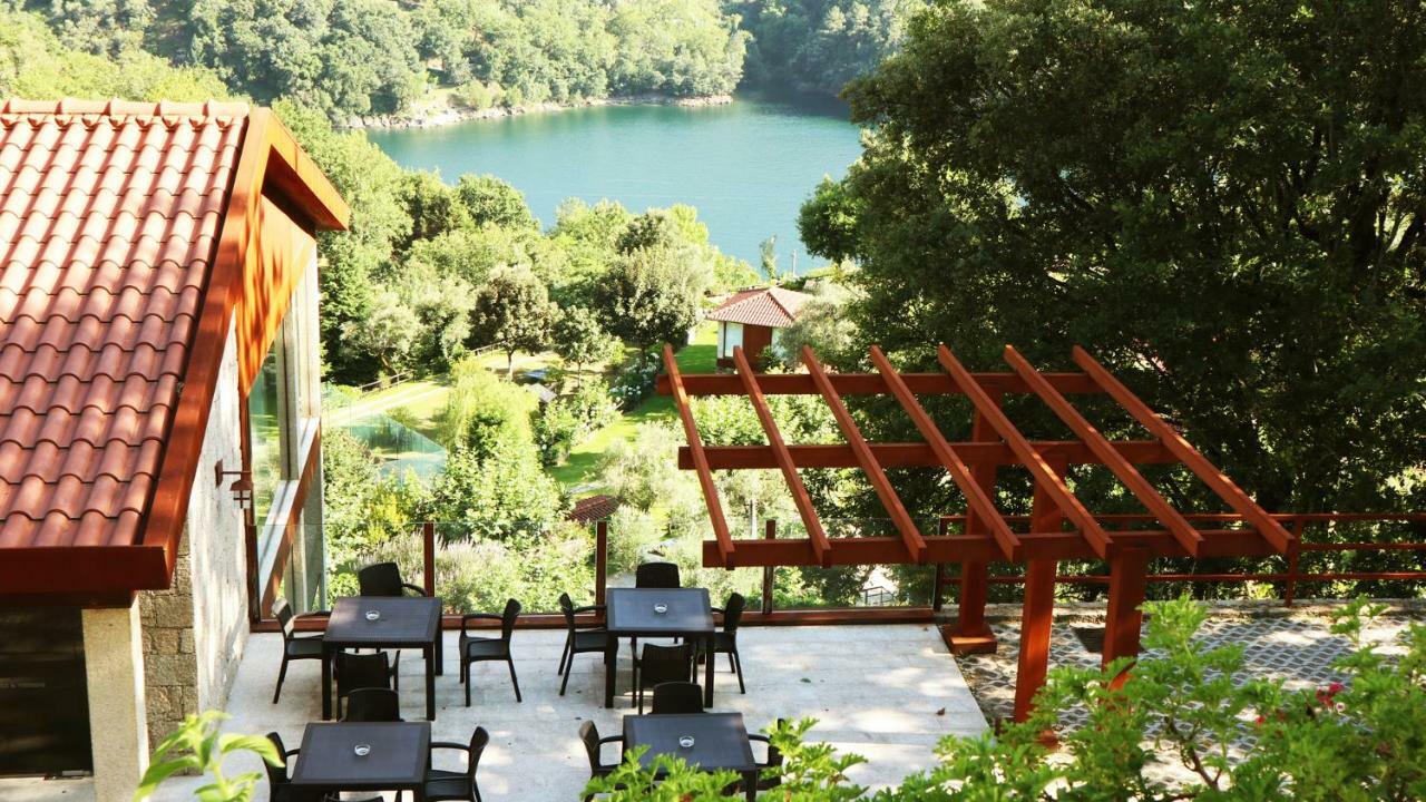 Agrinho & Geres Hotel