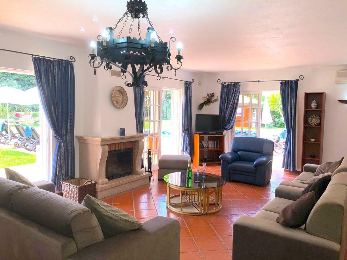 5 Bedroom Private Tenazinha Iii, Pool, Garden, Bbq * Albufeira