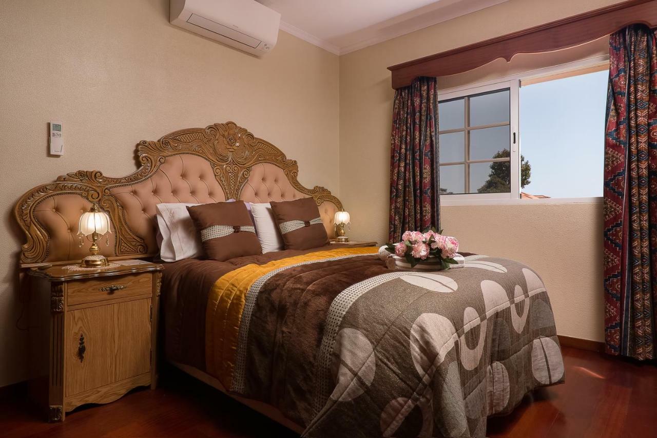 Paradise House Calheta