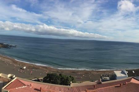 Lila Ocean View *