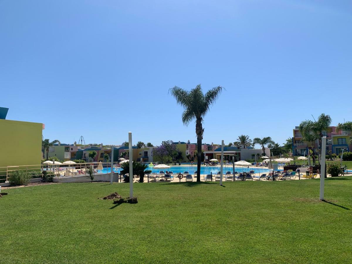 Penthouse 160sqm Wide Terraces Pool View & Private Hot Tub & Parking * Albufeira