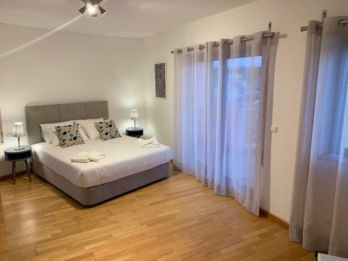 Apartment Penthouse 160sqm Wide Terraces Pool View & Private Hot Tub & Parking Albufeira