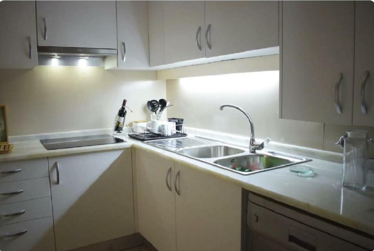Apartment Un Balcon Sur La *