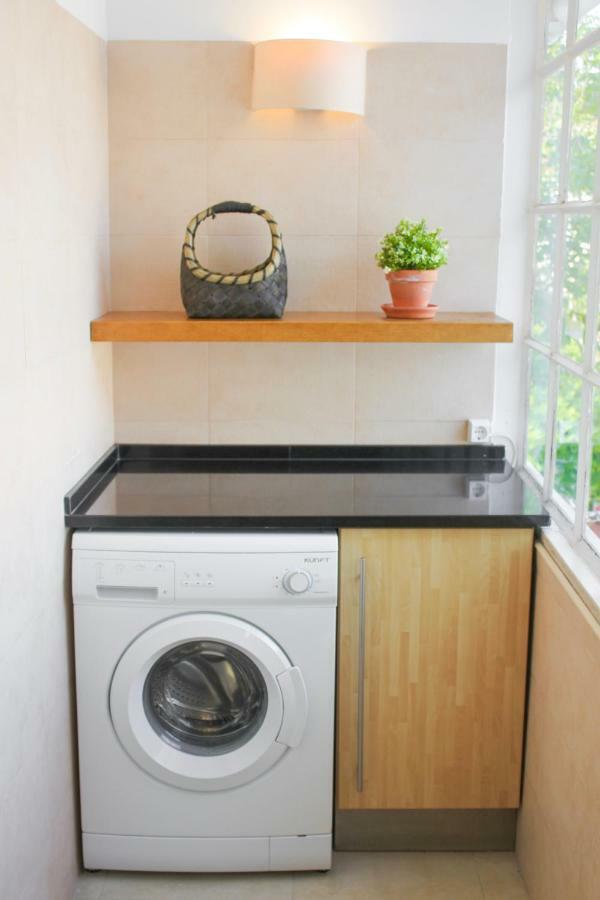 Your Place In Apartment *