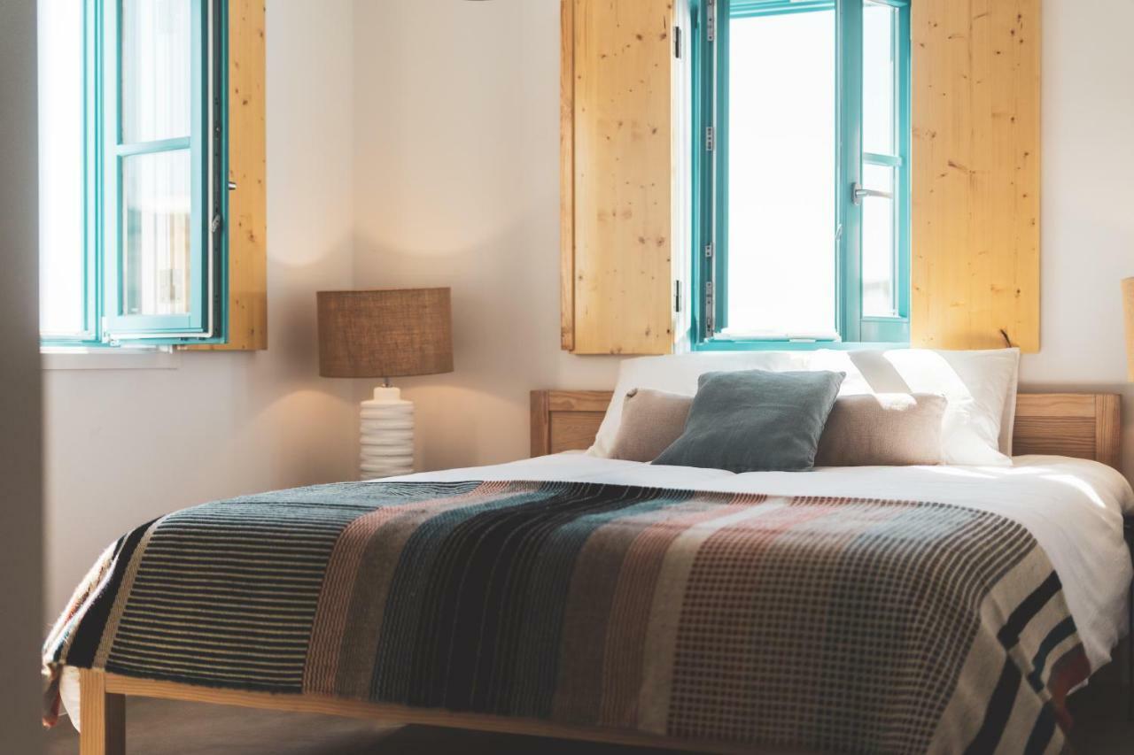 Azenhas Do Mar West Coast Design And Surf Apartment