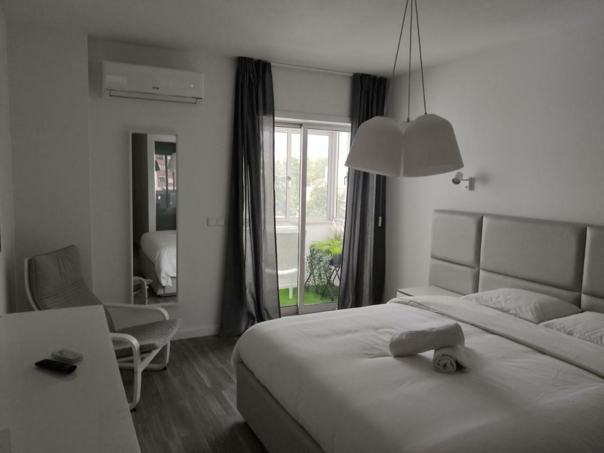 Center • Collection By Perpetual Relax * Braga
