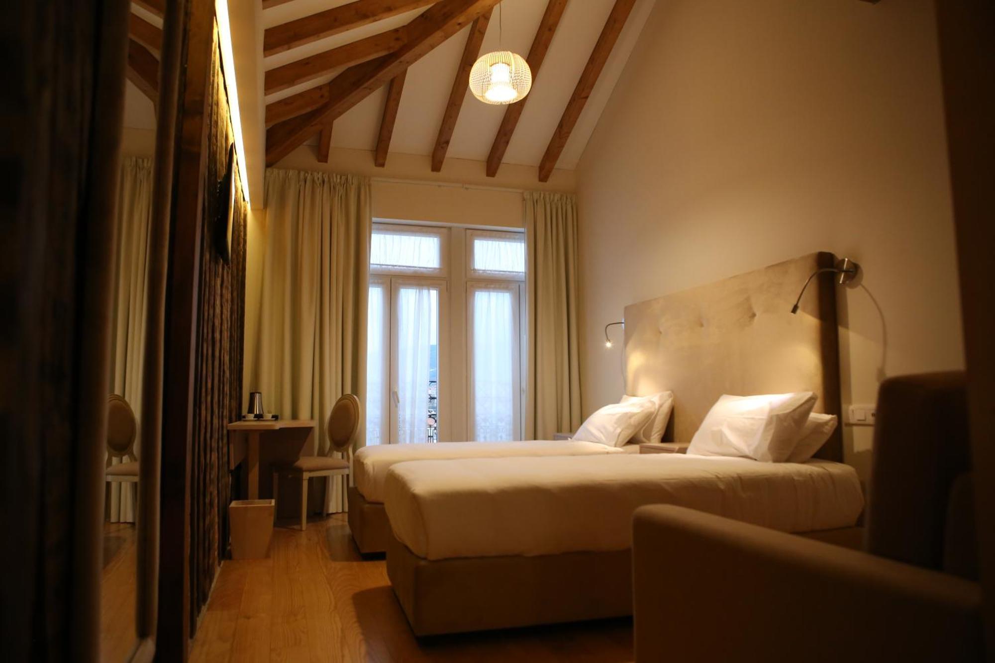 Bed and breakfast Muralha Charm House