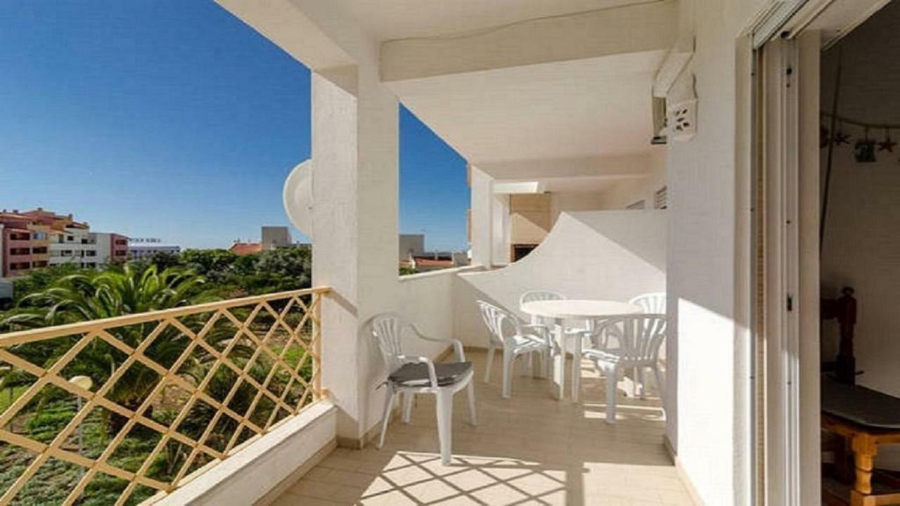 Centrally Located With Pool View Apartment Albufeira