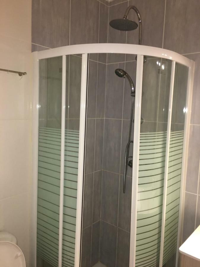 Ria Apartment