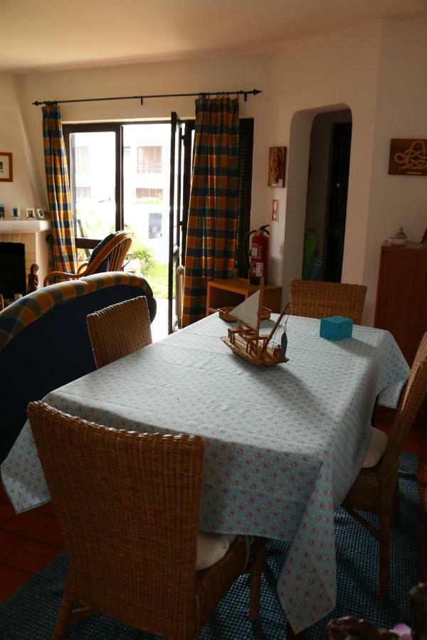 Moradia T2+1 Com Piscina Vakantiehuis