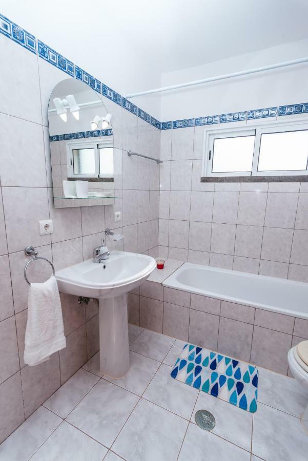 Apartment Calheta *