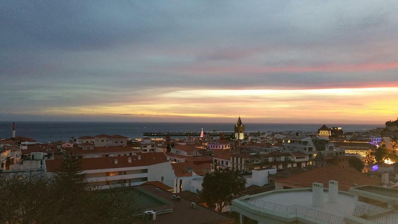 Marina View With Parking Free * Funchal (Madeira)