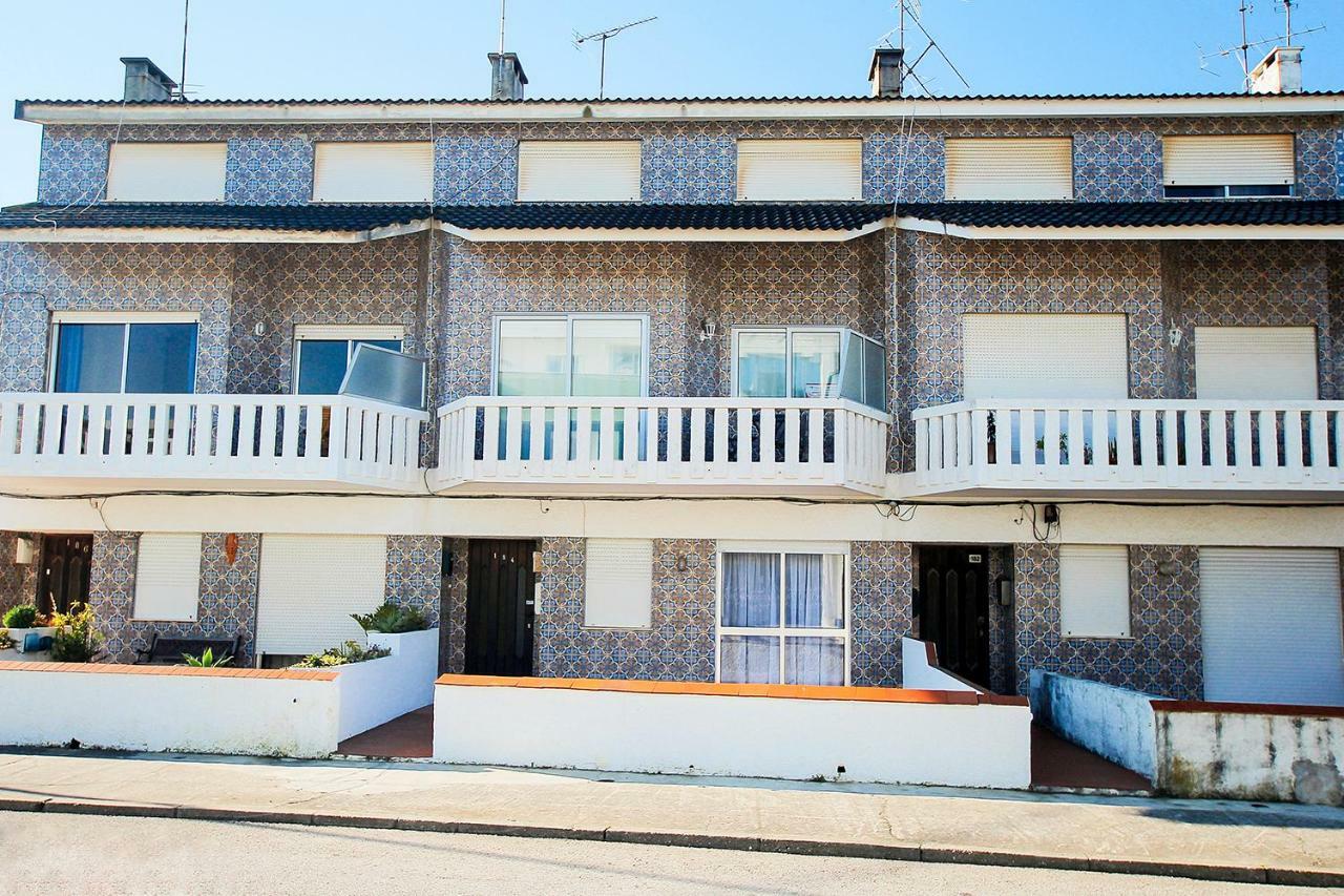 Sea And Waves Apartment