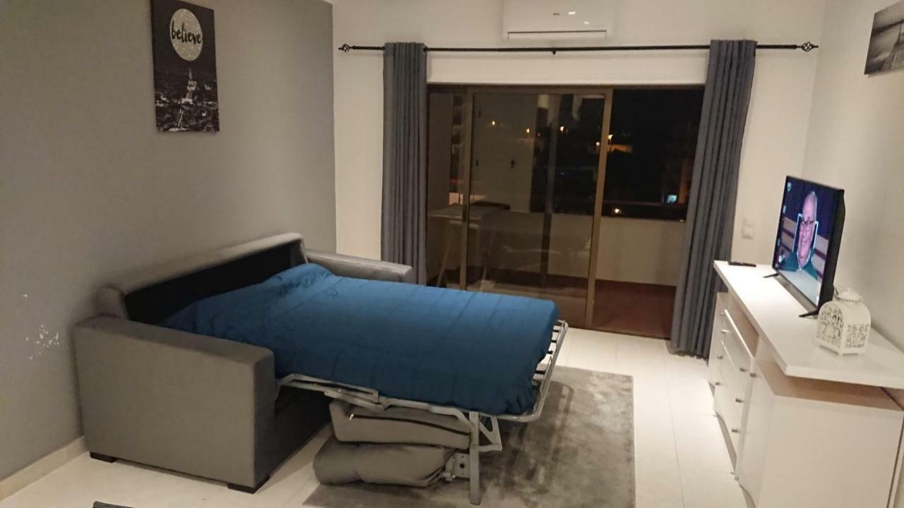 Apartment Linda Vista Mar T1, A-c, Wi-fi, Porches Porches (Algarve)