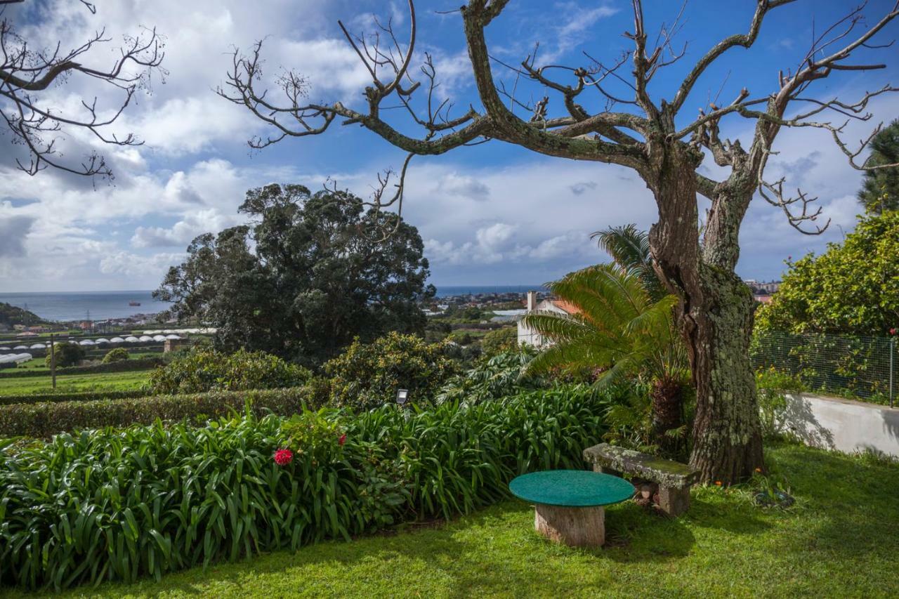 Quinta Bolas Ponta Delgada (Sao Miguel)