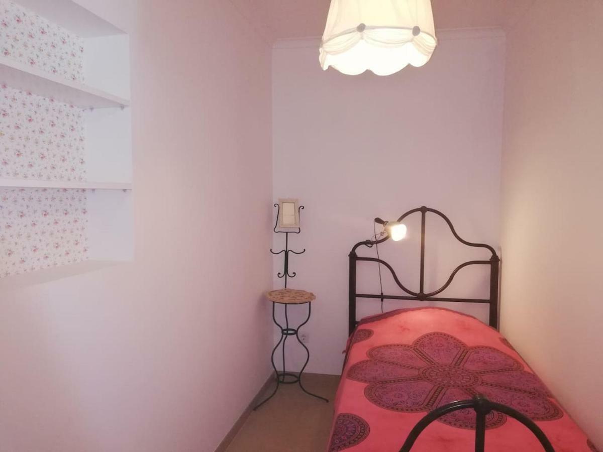 Casinha Saloia Holiday home *