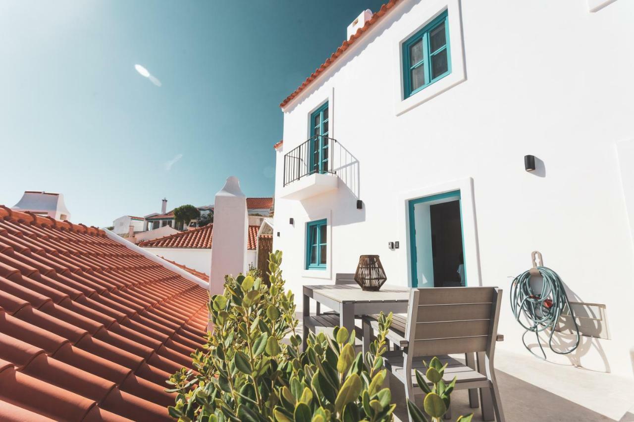 Azenhas Do Mar West Coast Design And Surf * Sintra
