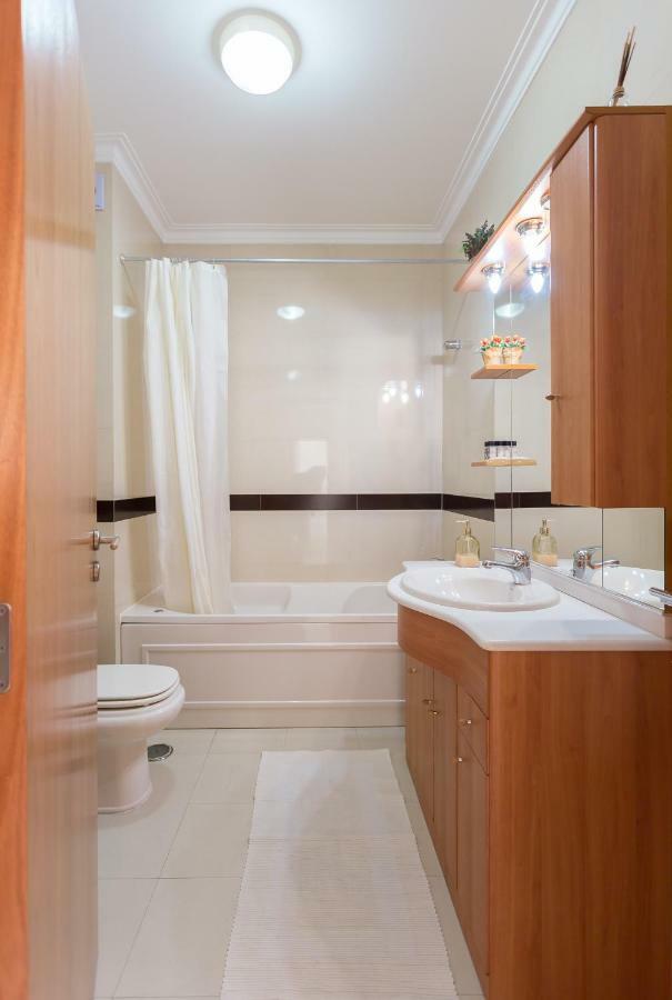 Apartamento Praia Sao Martinho Do Porto Apartment Sao Martinho do Porto