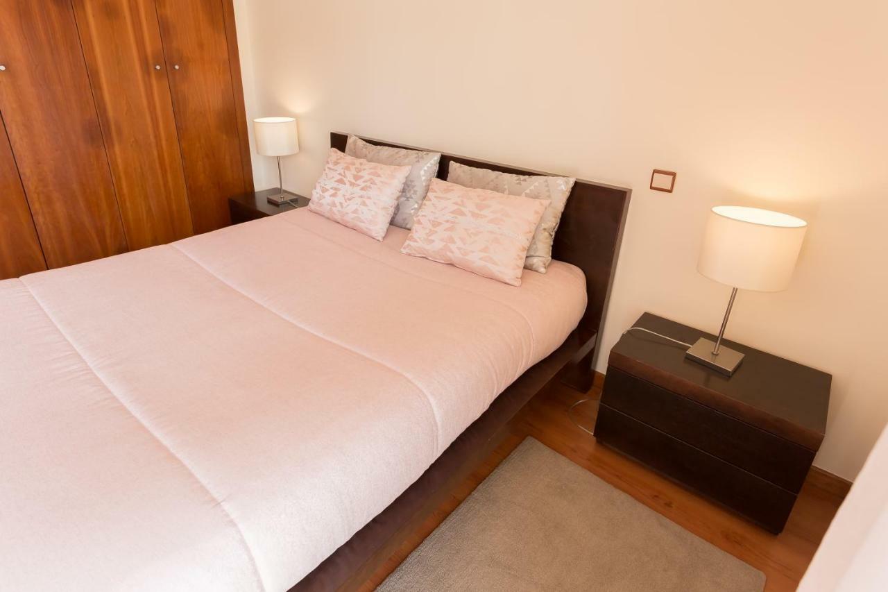 Apartamento Praia Sao Martinho Do Porto Apartment *
