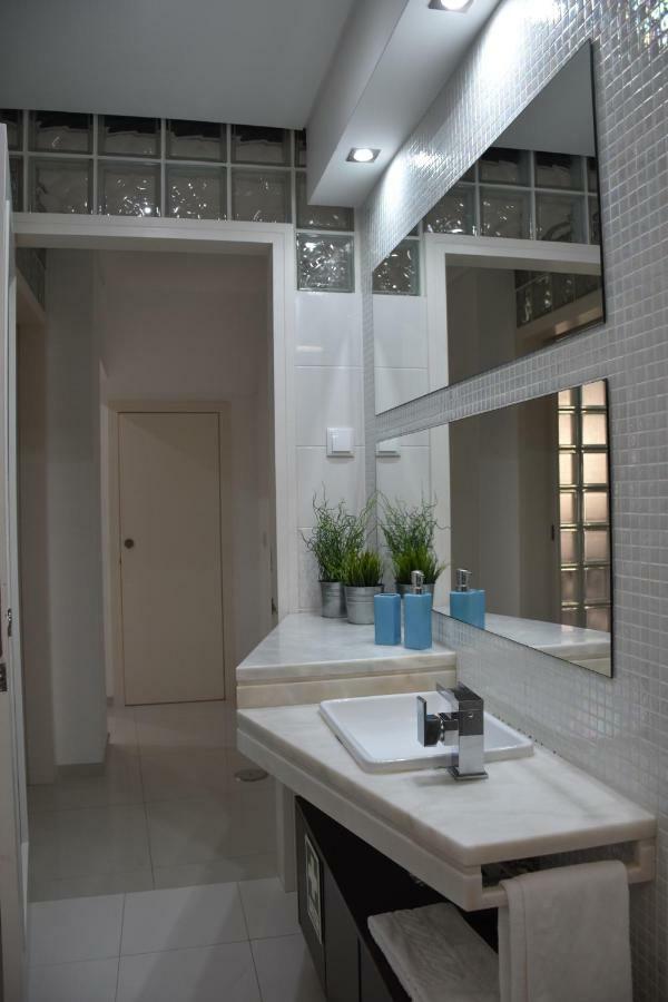 In The Sea Apartment