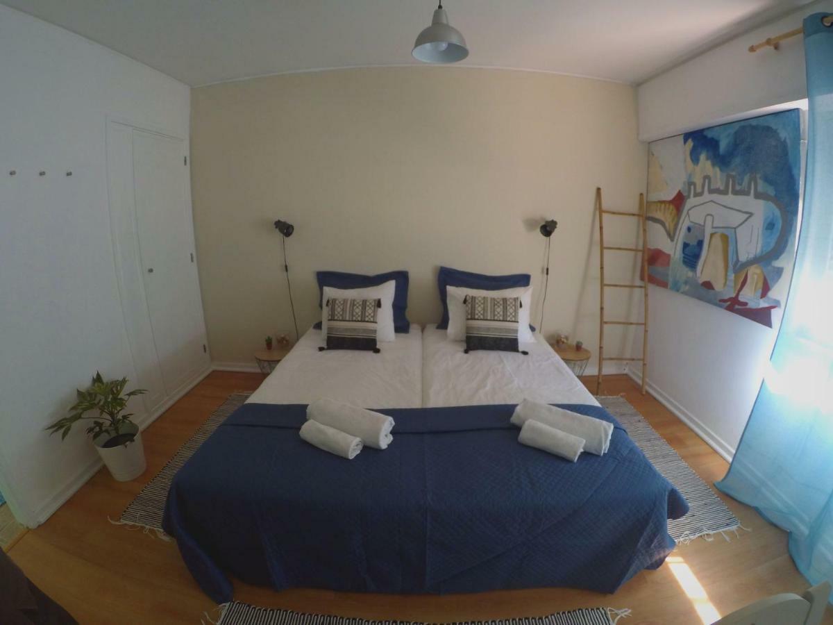 Lisbon Waves Surf Bed & Breakfast Almada