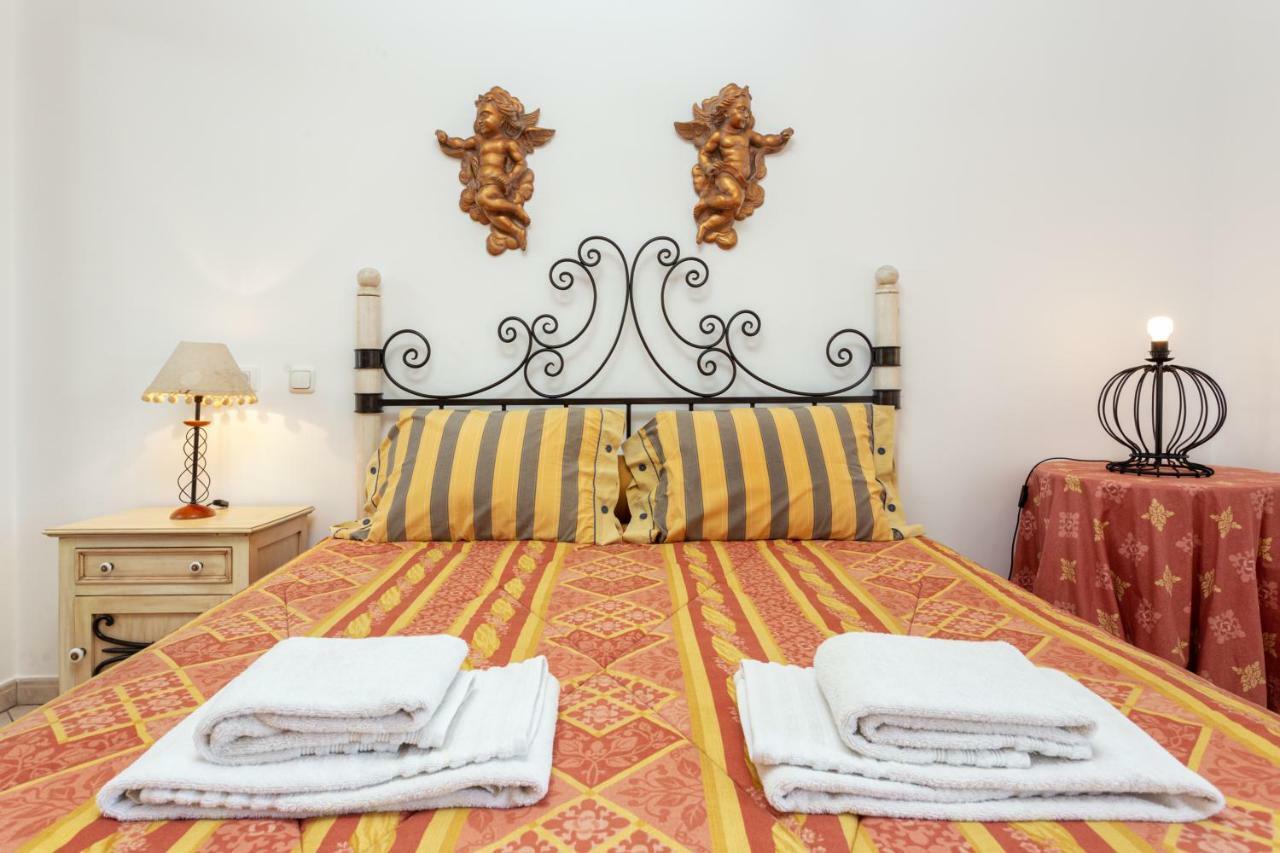 Wonderful Flats With Pool By Host Wise Apartment