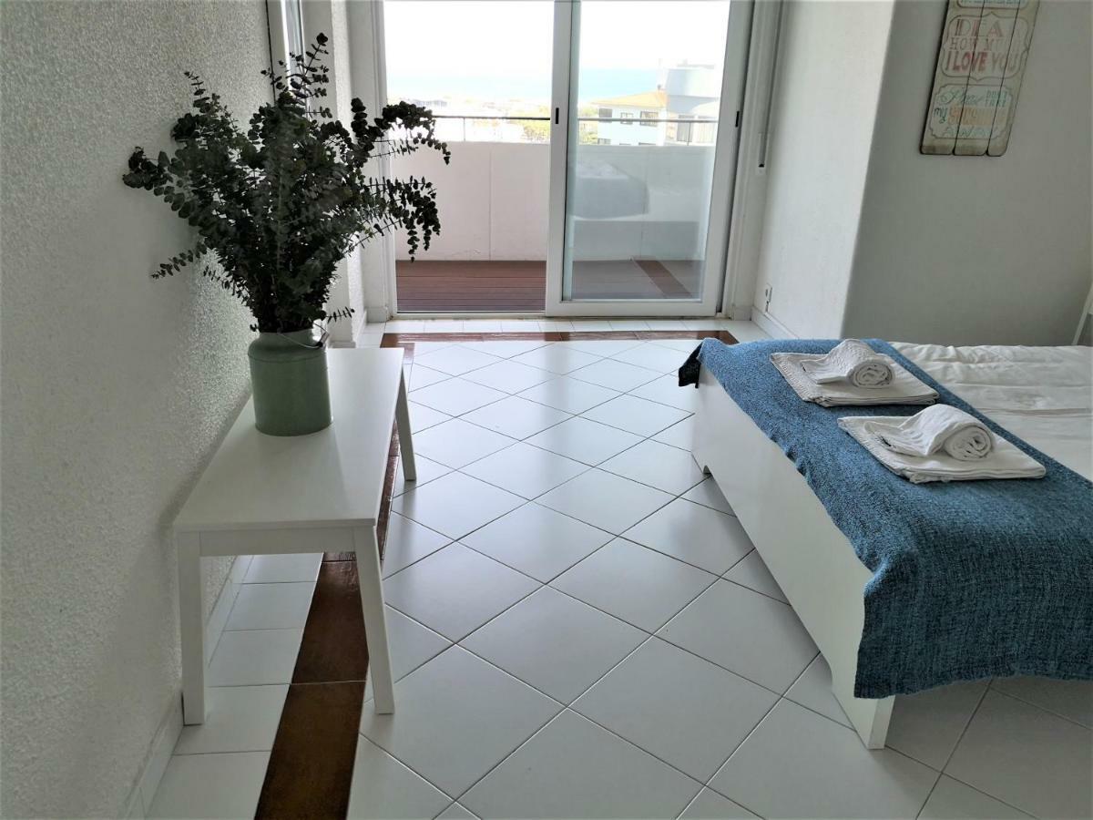 Apartment Superb View Over And The Ocean, With Wonderful Balcony