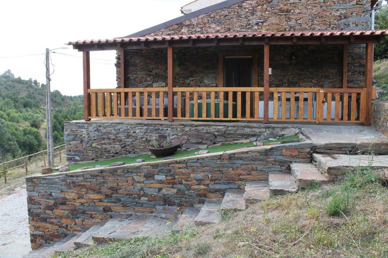 Serapicos House Holiday home *