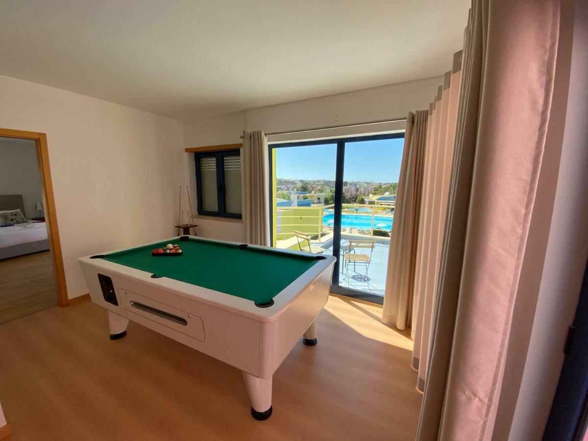 Penthouse 160sqm Wide Terraces Pool View & Private Hot Tub & Parking Albufeira