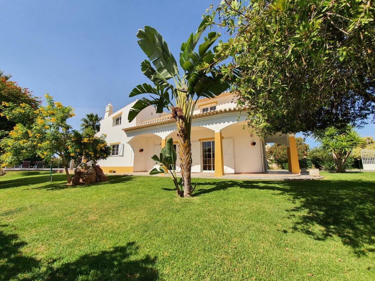 Duartes Villa Altura