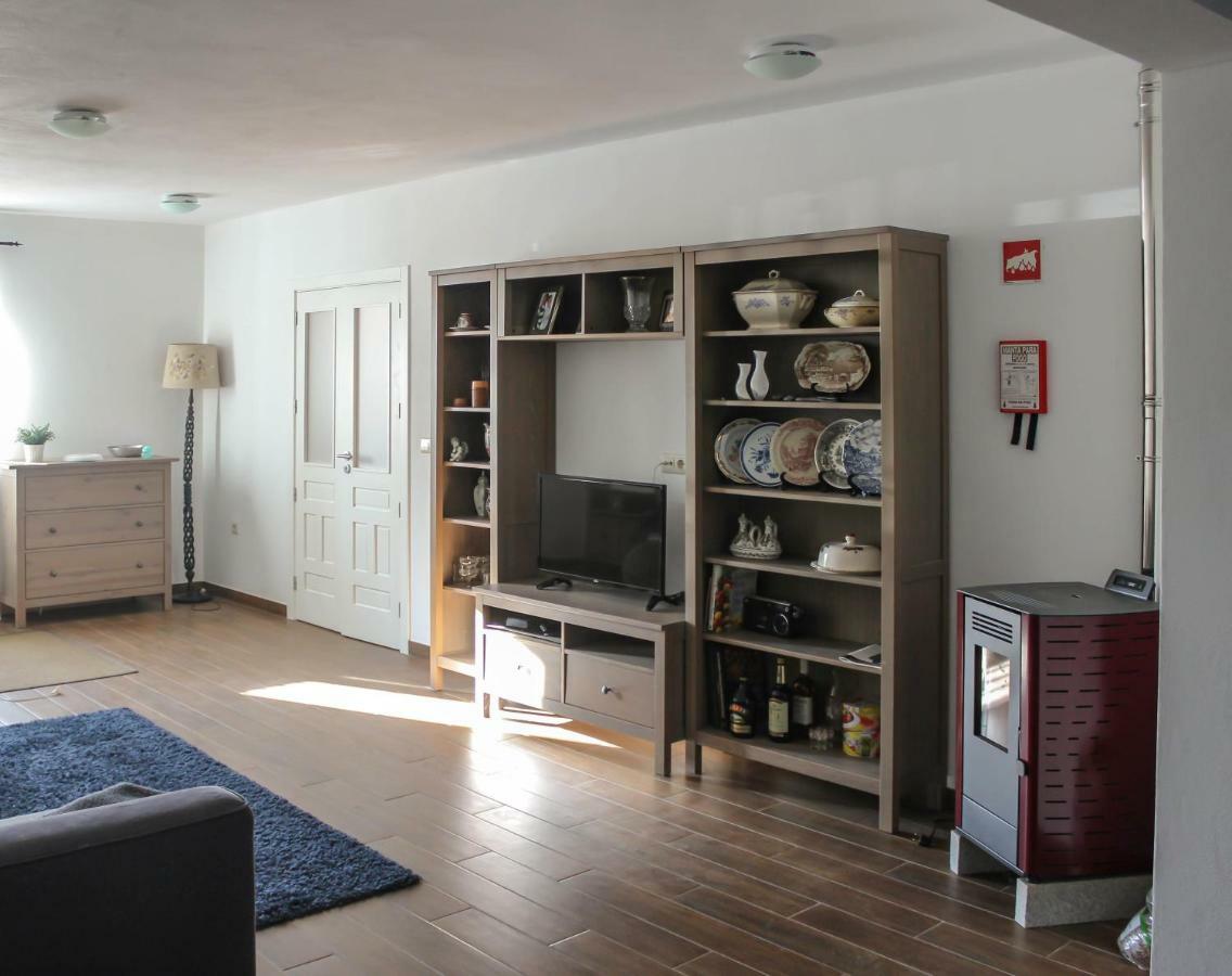 Casa Indrineiras * Mogadouro (Braganca)
