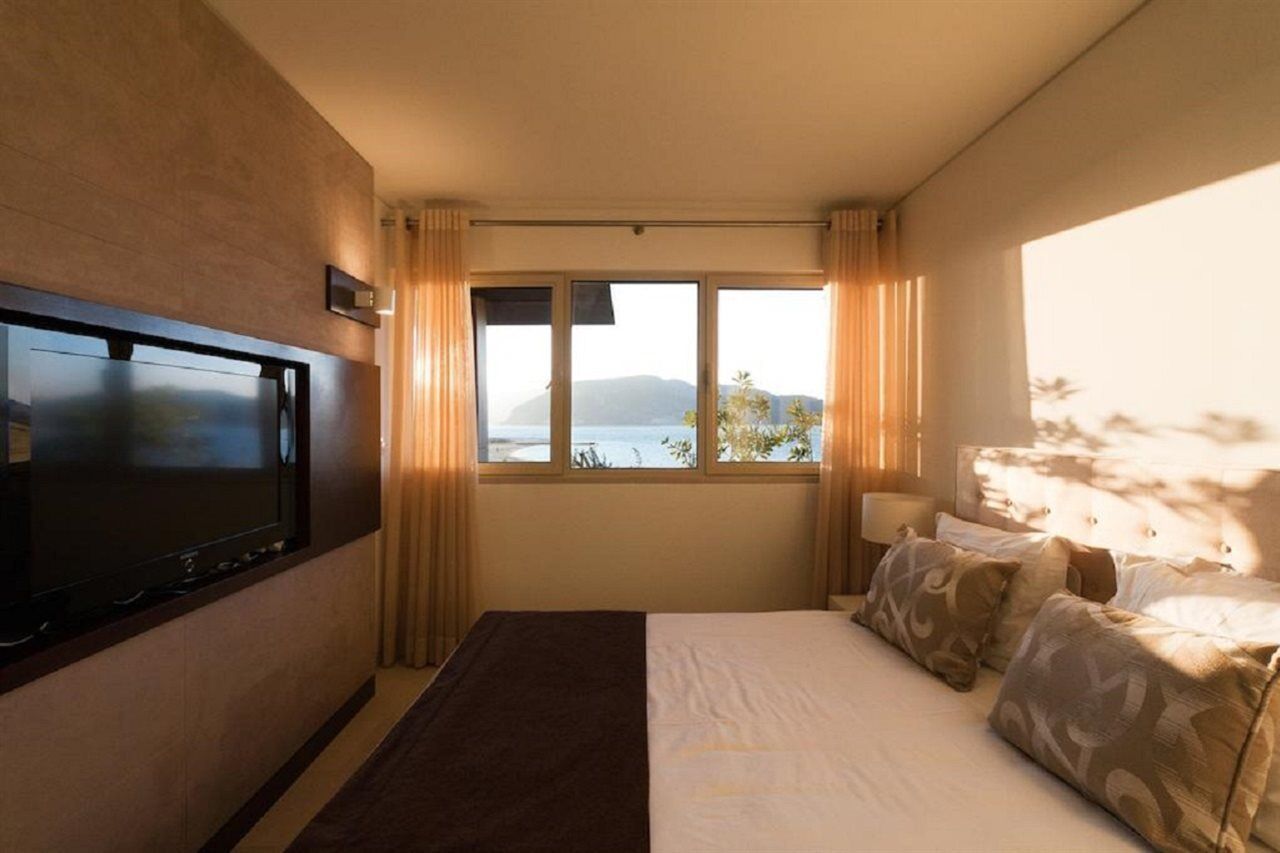 By The Editory - Aparthotel Troia