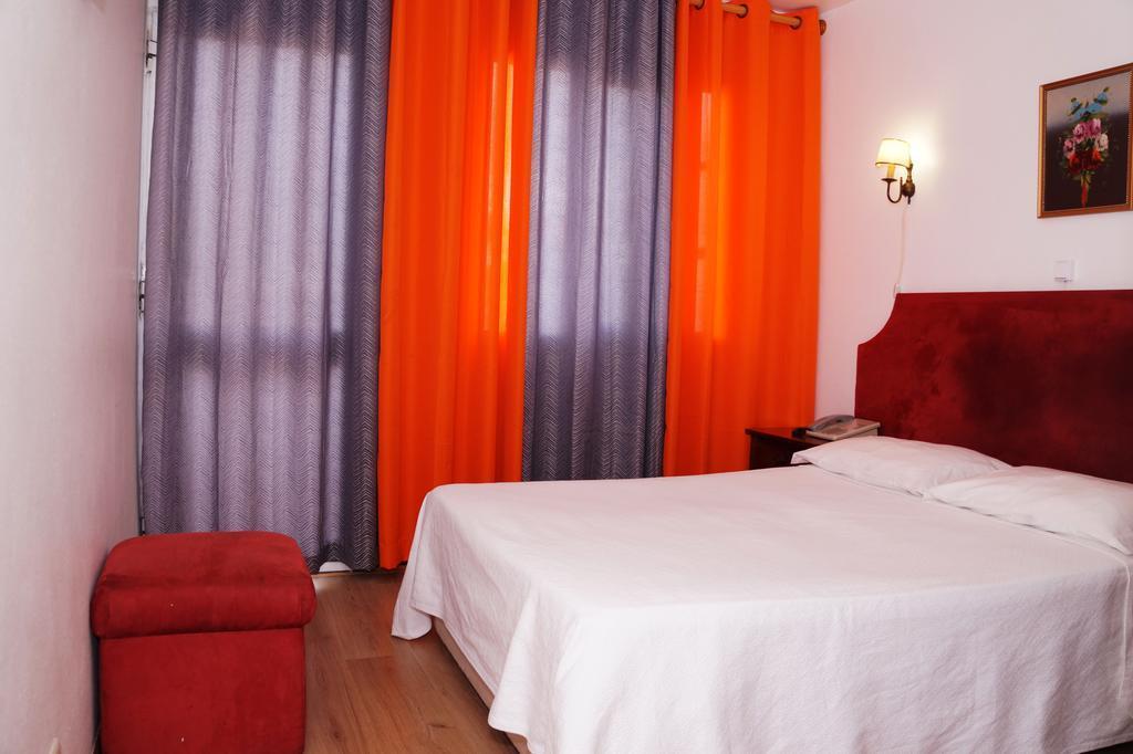 Residencial Parque Hostel *