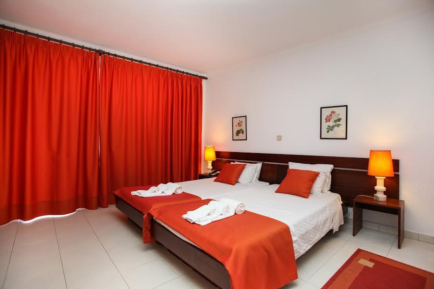 Barracuda Apartahotel Ponta Delgada
