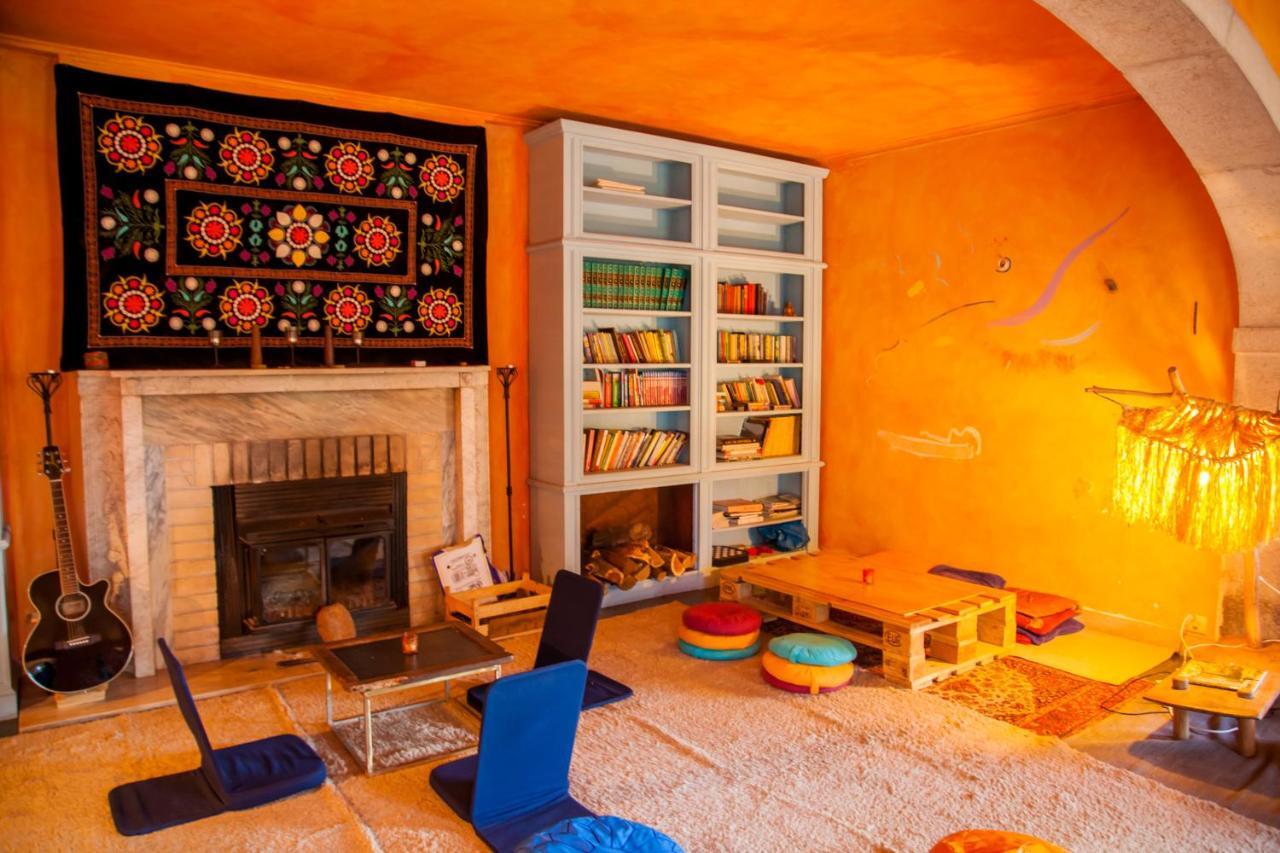 Hostel Almaa