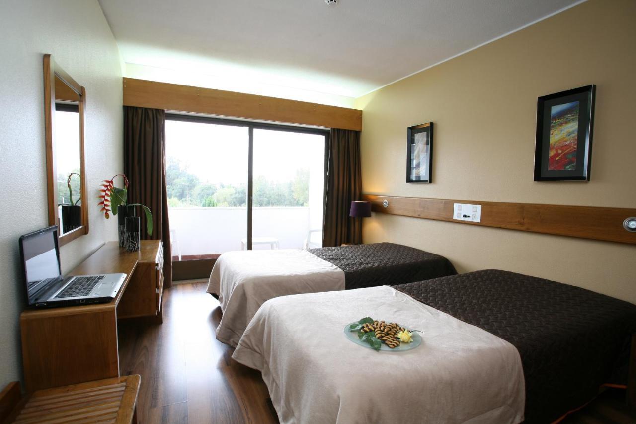 Hotel Meia Lua 3*