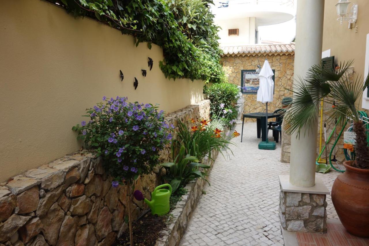 Atlantida Guest house