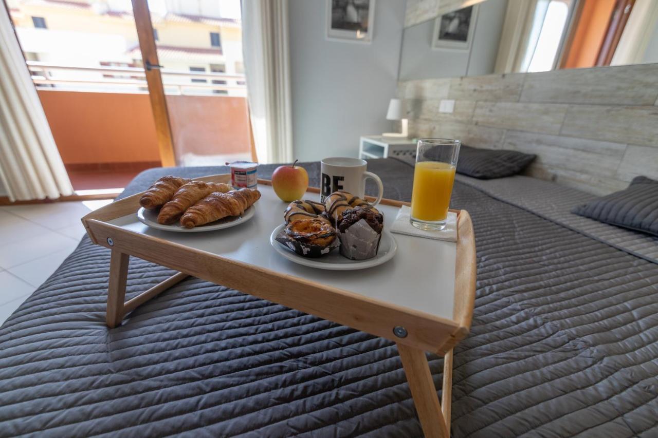 Main Avenue Albufeira, Walk To Beach, Old Town, Shooping, Location