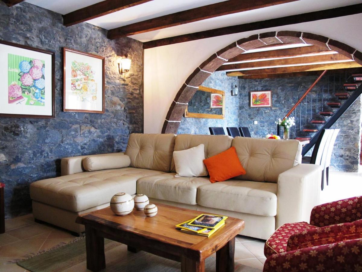 Casa Dos Serroes