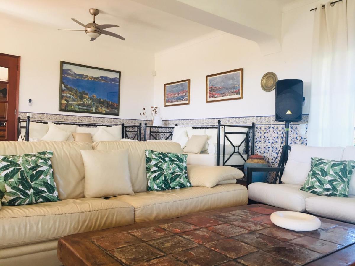 Sea House Villa *