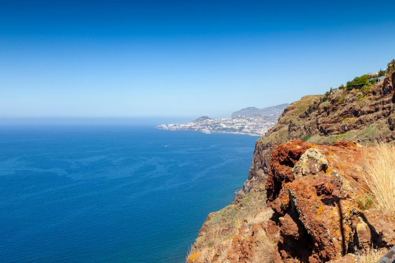 Infinito Azul * Canico (Madeira)