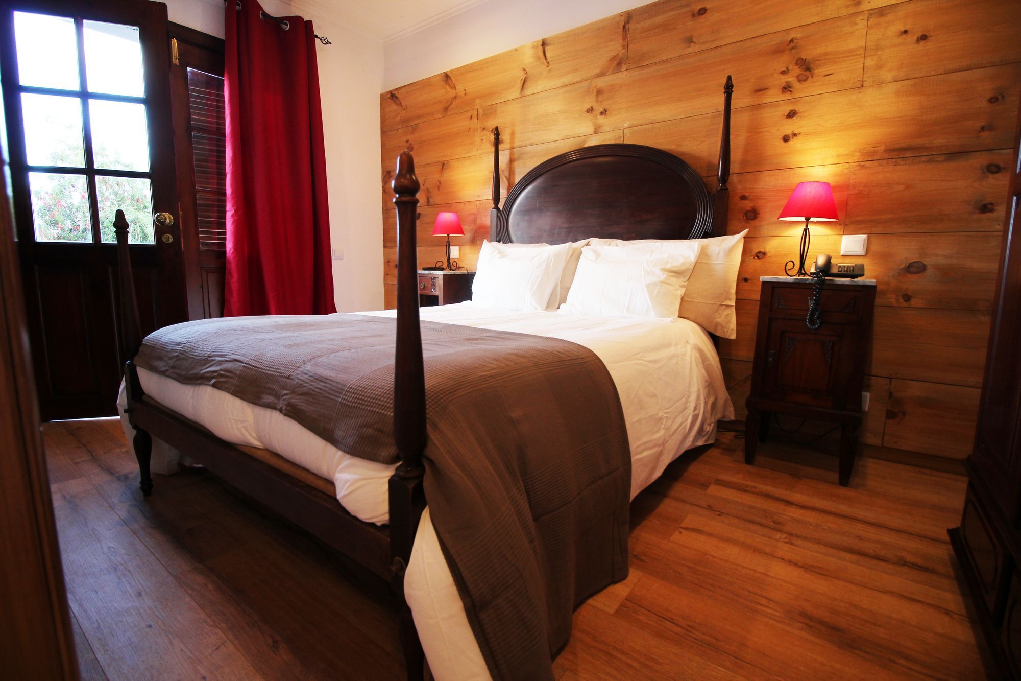 Bed & Breakfast Lusitania 3*